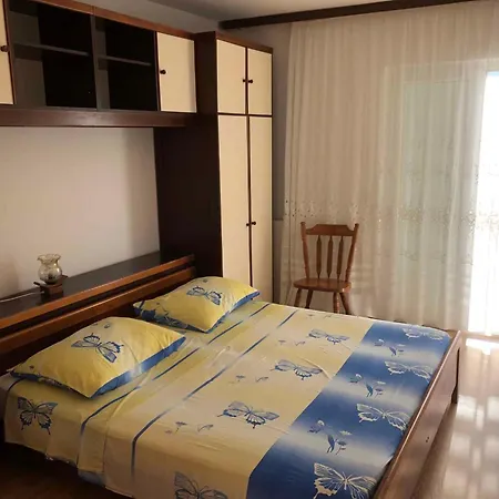 Apartman 2 Kampor