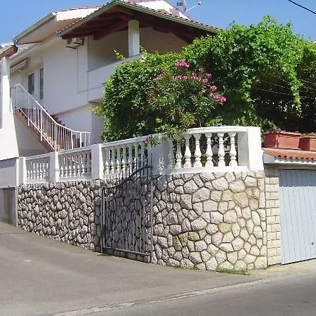 Apartman 2 Kampor